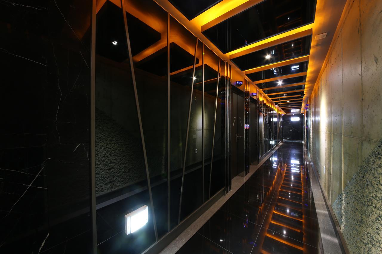 Daegu Piano Motel מראה חיצוני תמונה